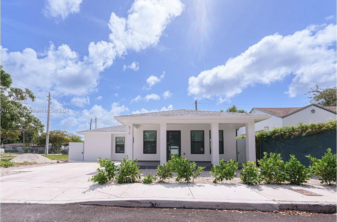 516 NW 47th Ter