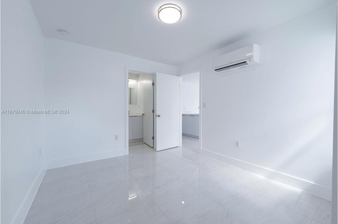 516 NW 47th Ter