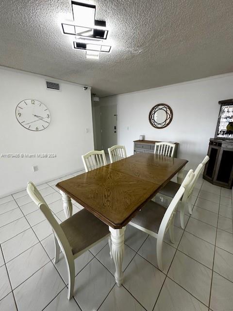 3200 Collins Ave # 7 Unit: 7-7