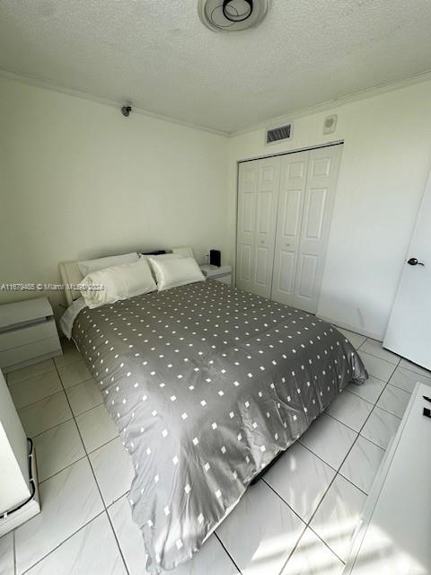 3200 Collins Ave # 7 Unit: 7-7