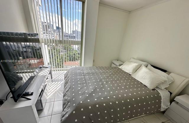 3200 Collins Ave # 7 Unit: 7-7