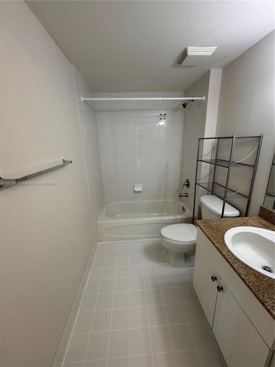 117 NW 42nd Ave # 908