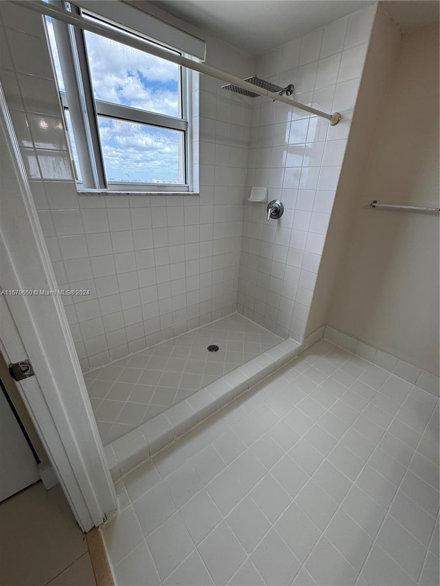 117 NW 42nd Ave # 908