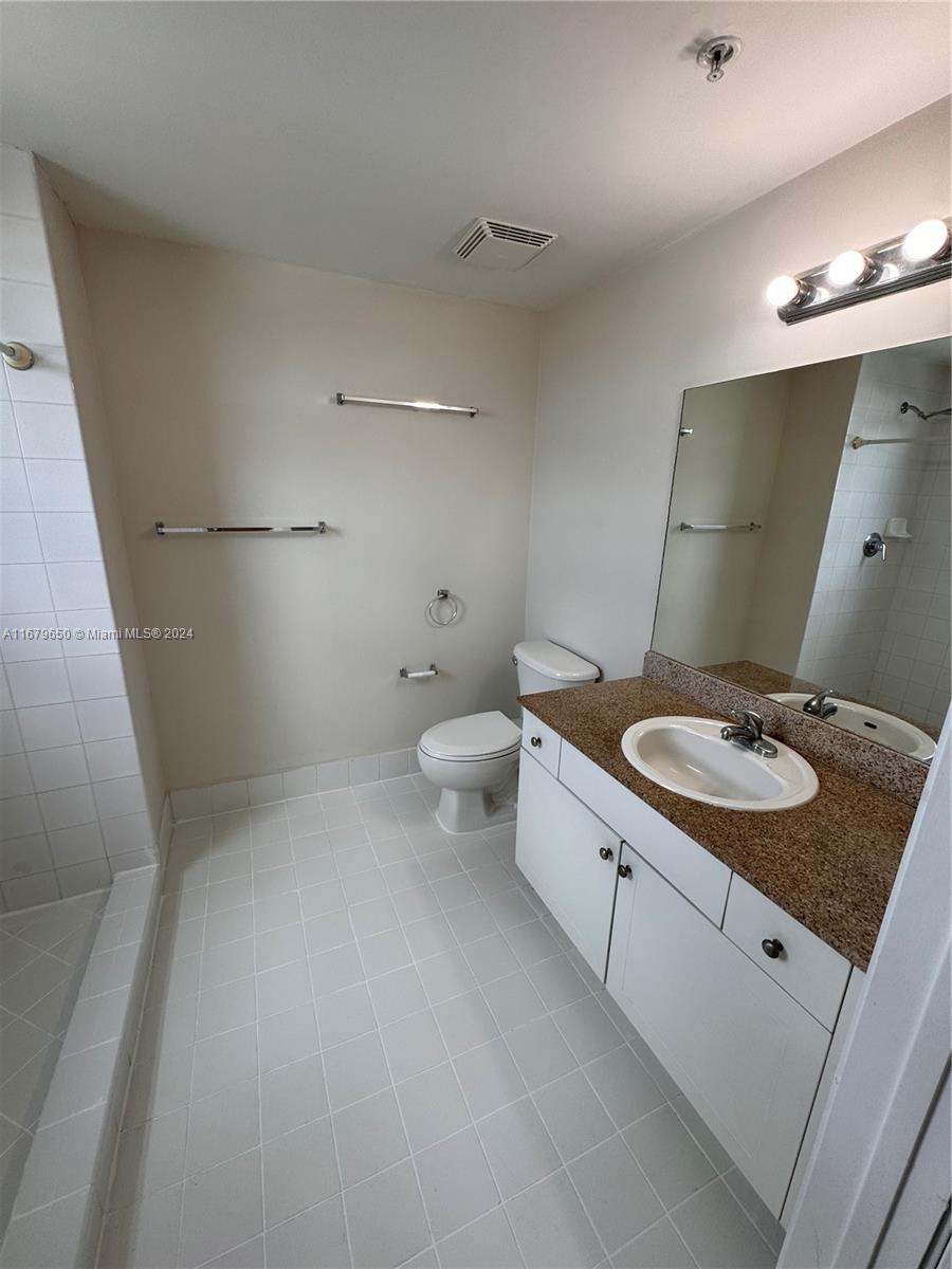 117 NW 42nd Ave # 908