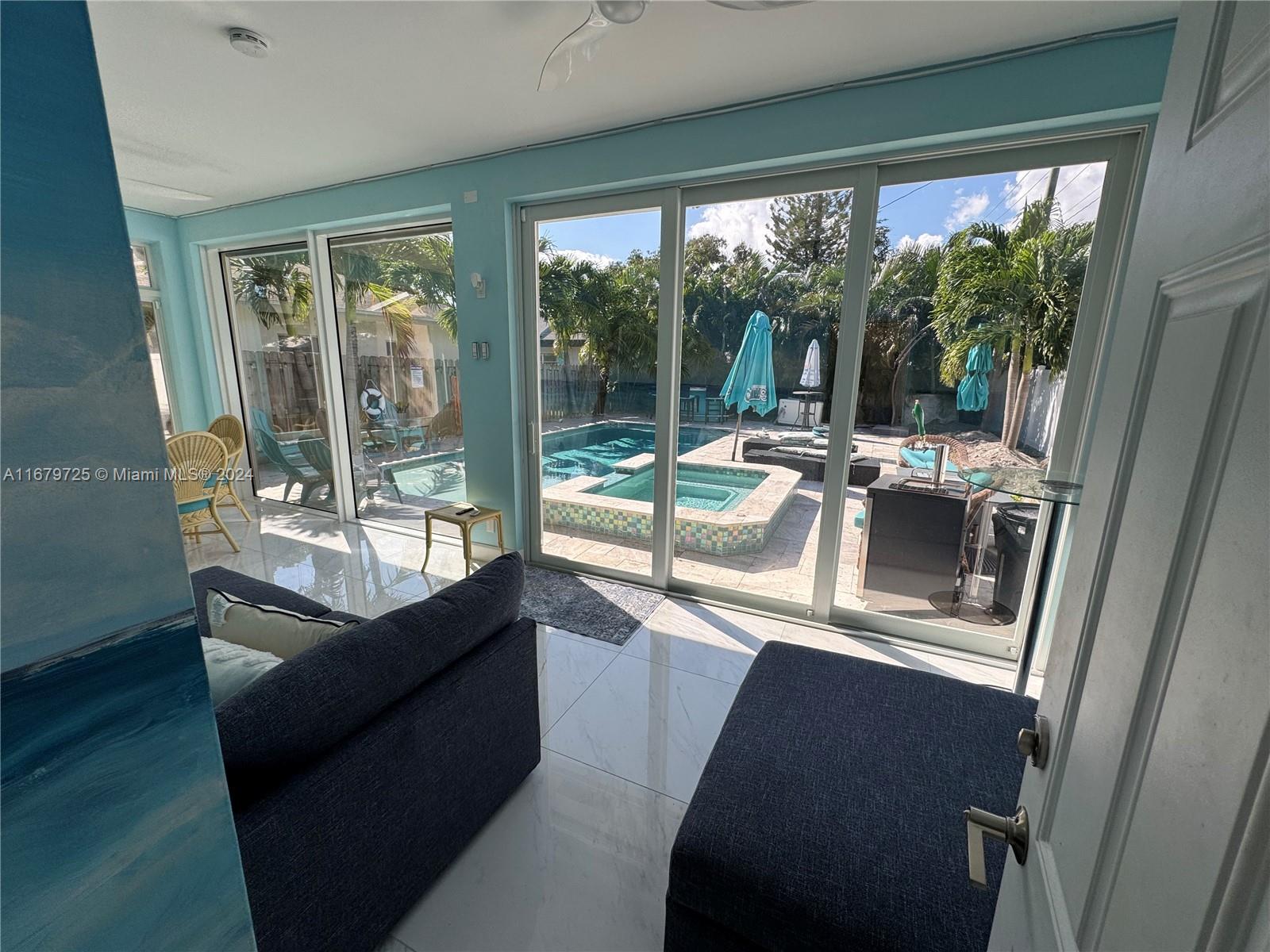 350 SW 2nd Ave # 350