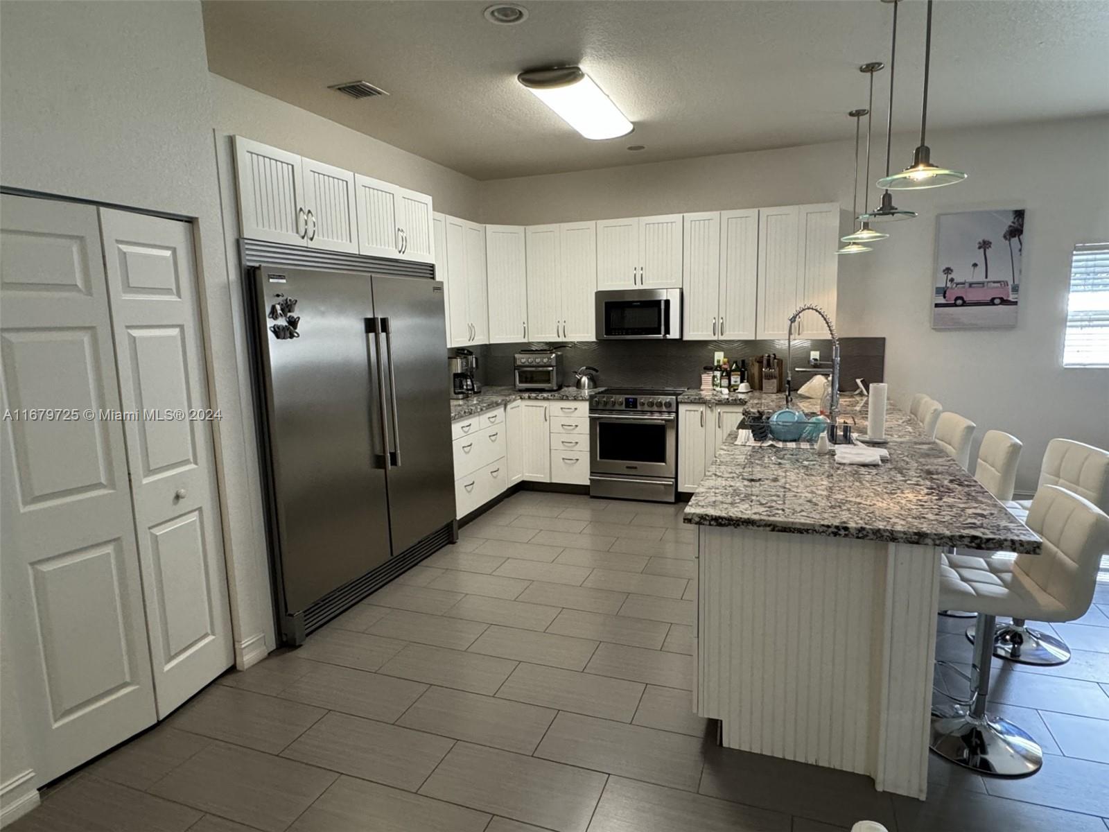 350 SW 2nd Ave # 350