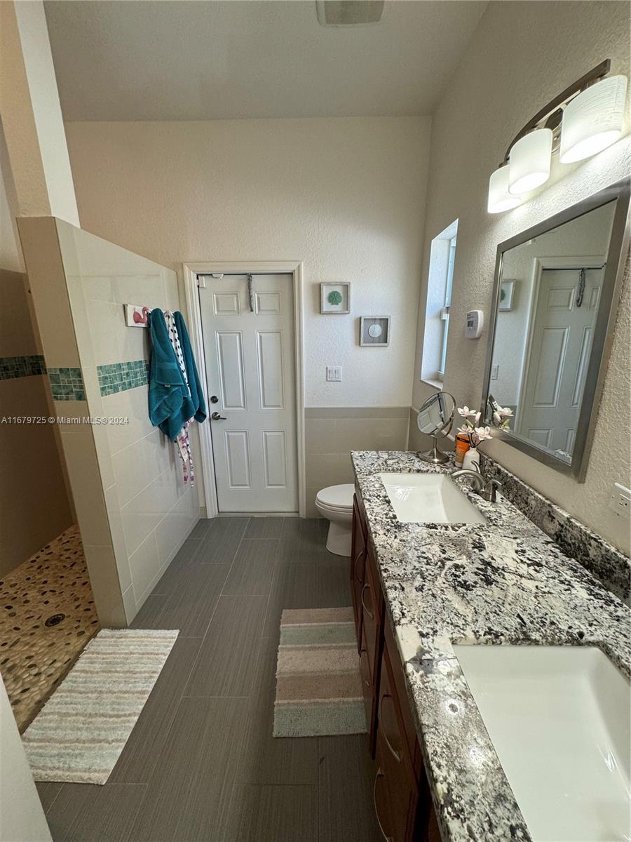 350 SW 2nd Ave # 350