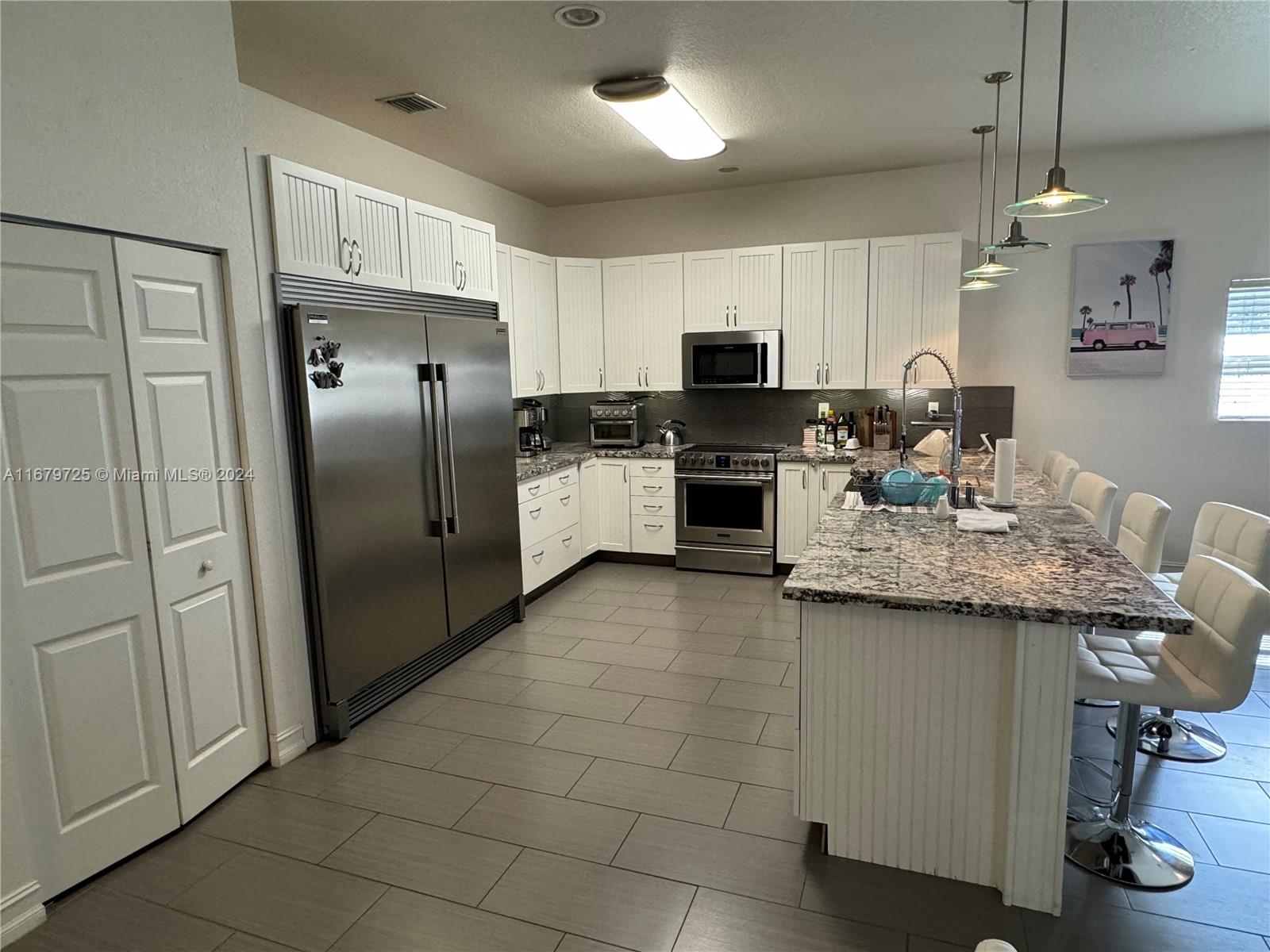 350 SW 2nd Ave # 350