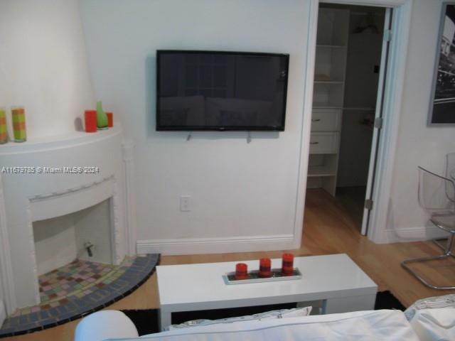 1525 Meridian Ave # 109