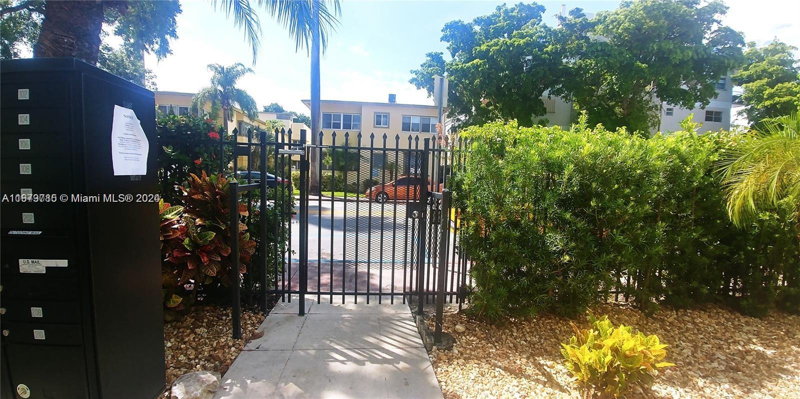 1525 Meridian Ave # 109