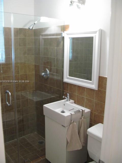 1525 Meridian Ave # 109