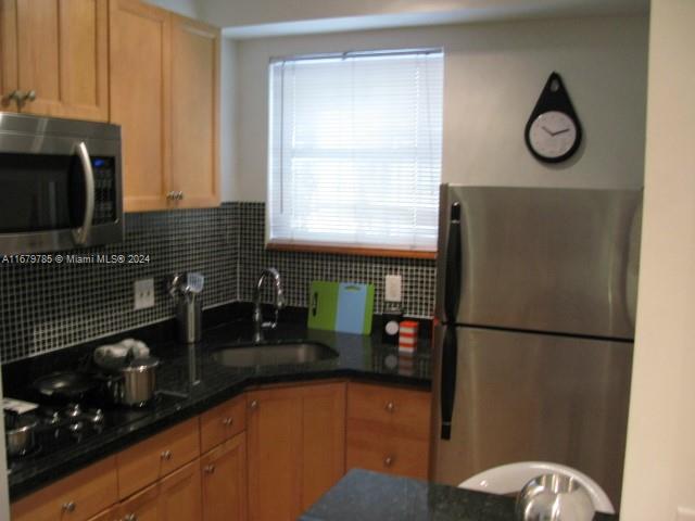 1525 Meridian Ave # 109