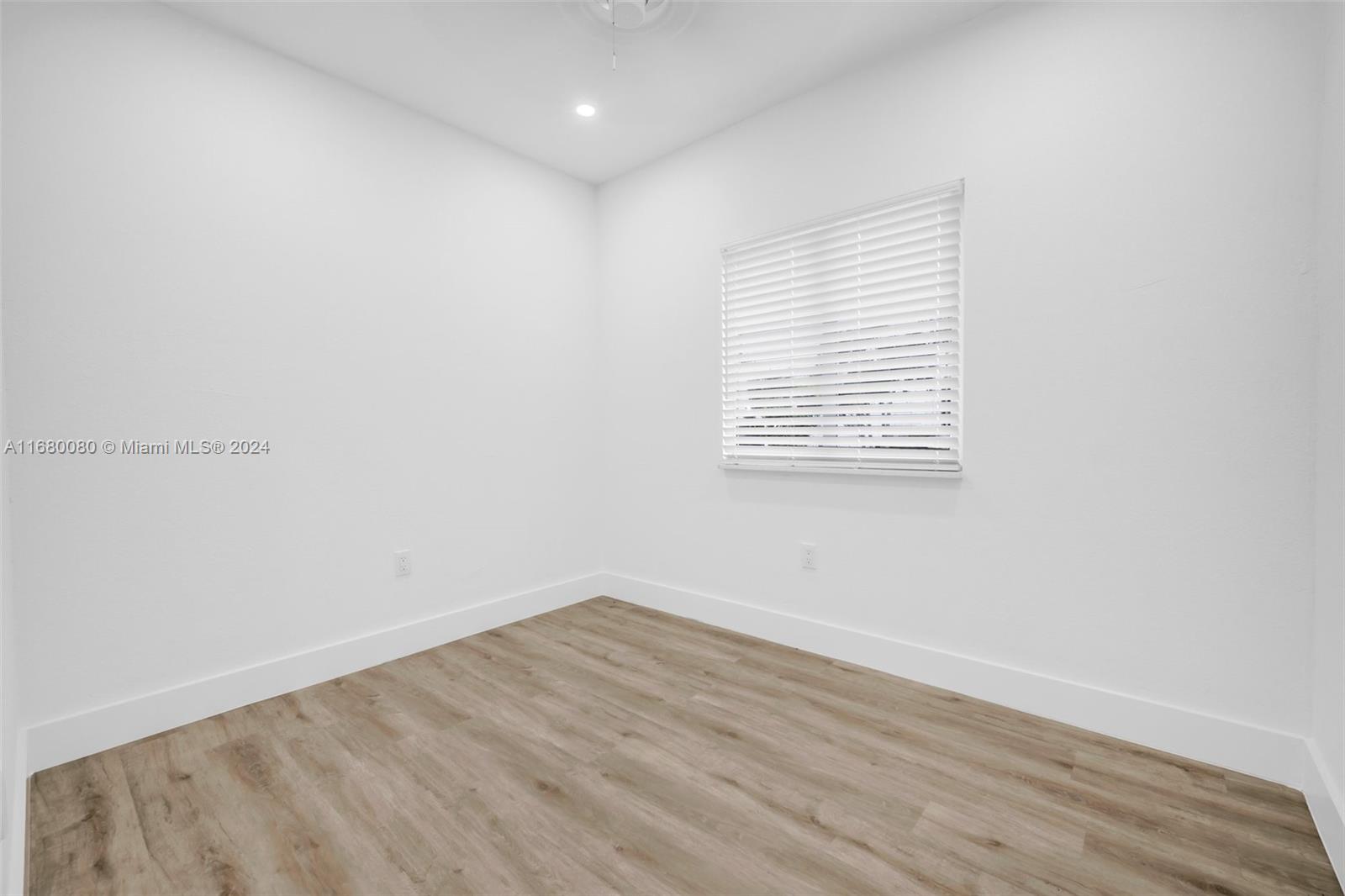 2762 NW 47th St
