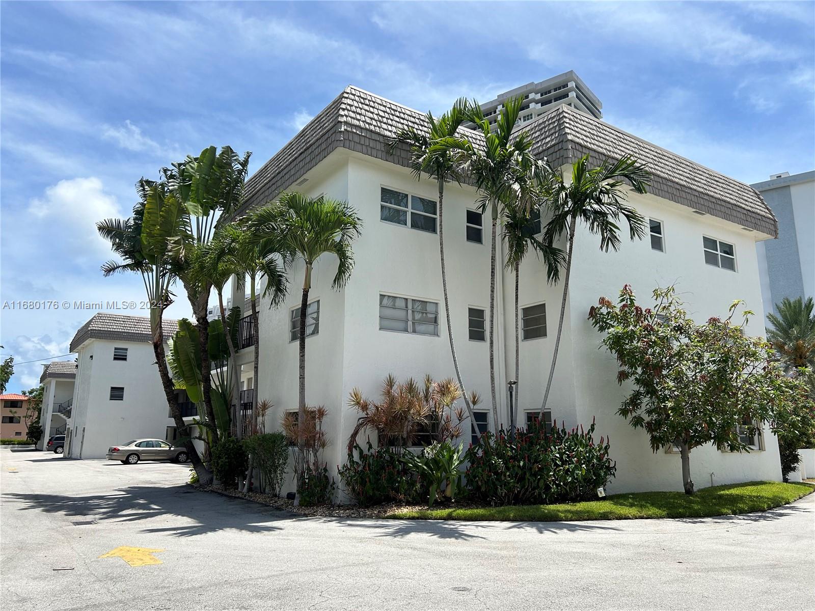 4143 N Ocean Blvd # 207