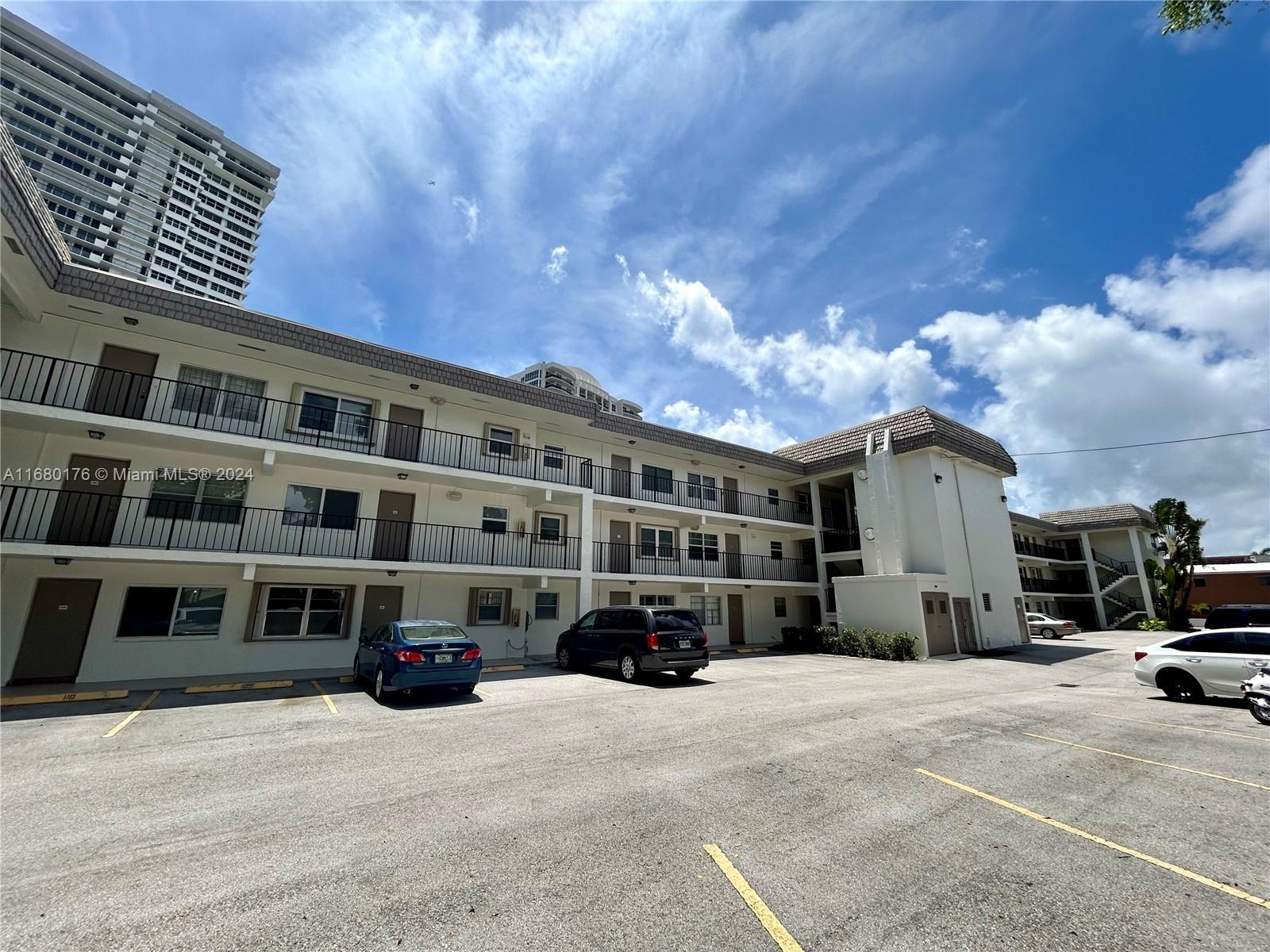 4143 N Ocean Blvd # 207