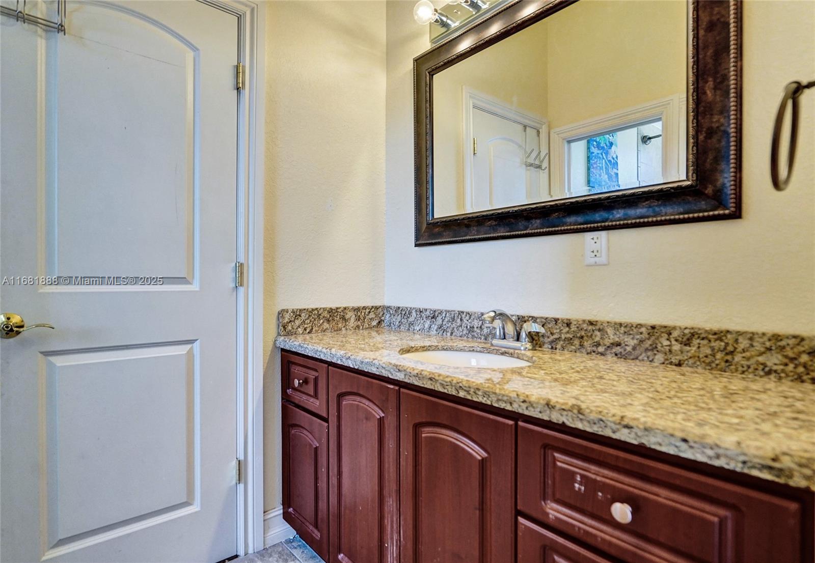 1640 NW 115th Ter