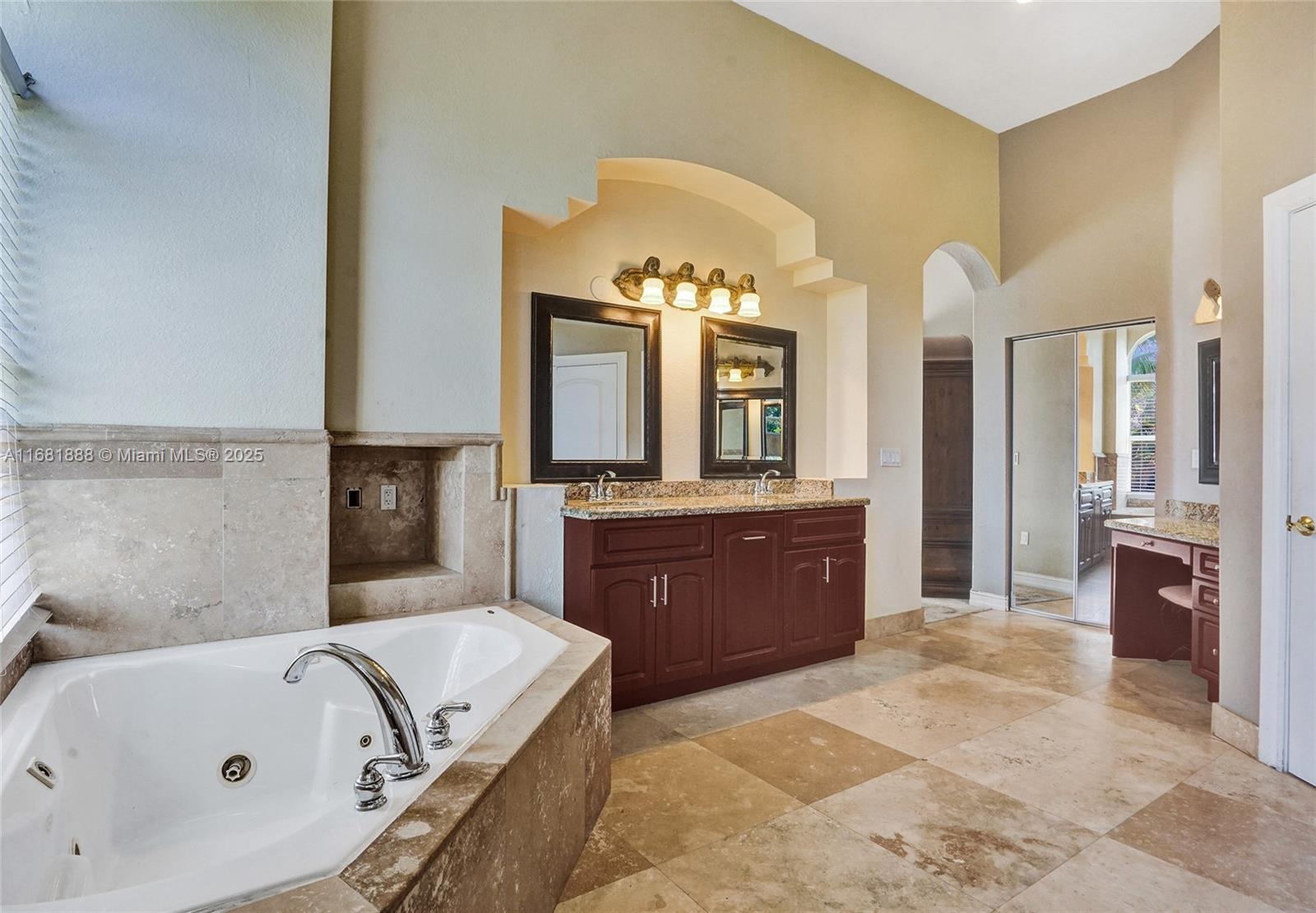 1640 NW 115th Ter