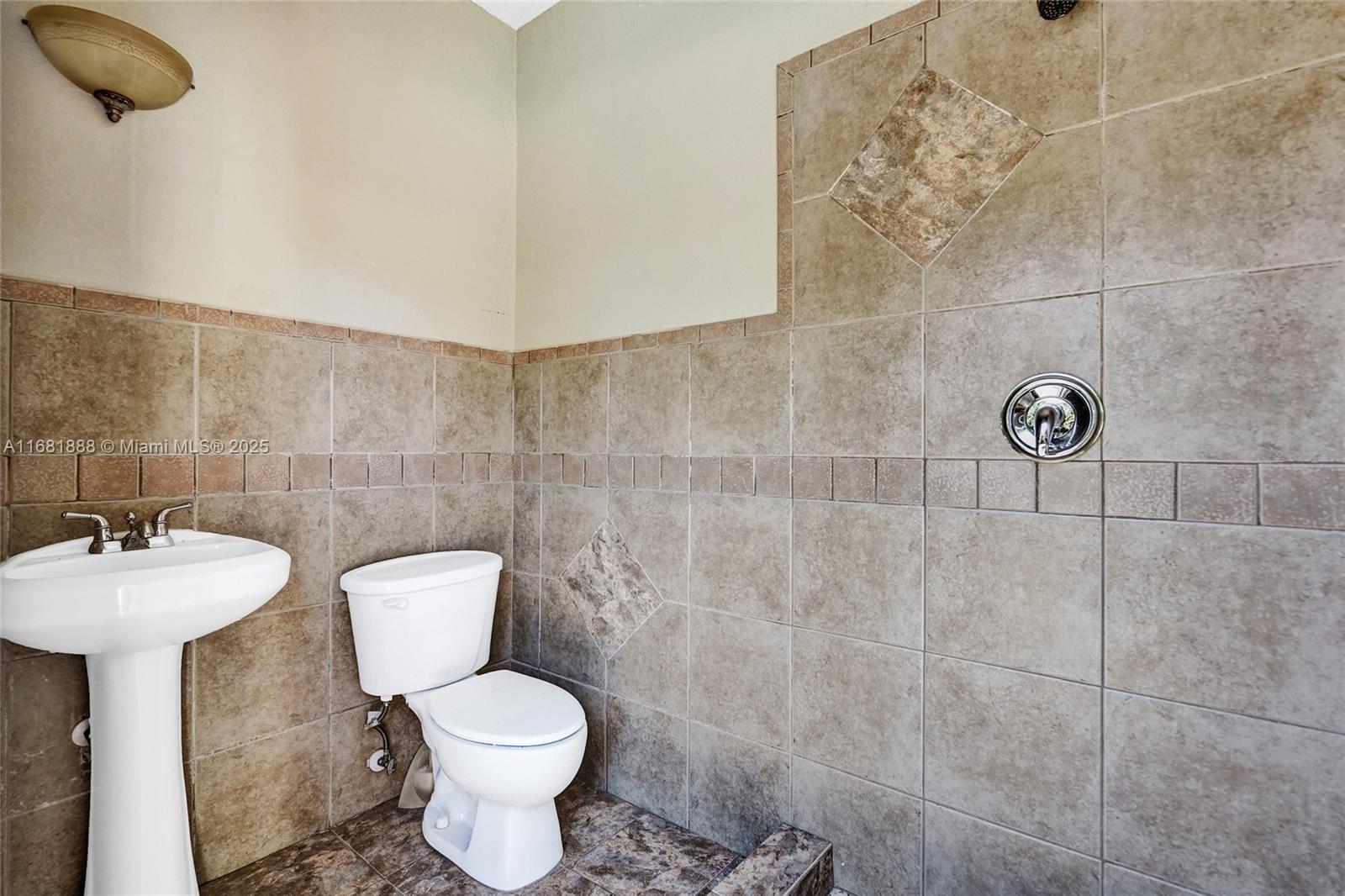 1640 NW 115th Ter