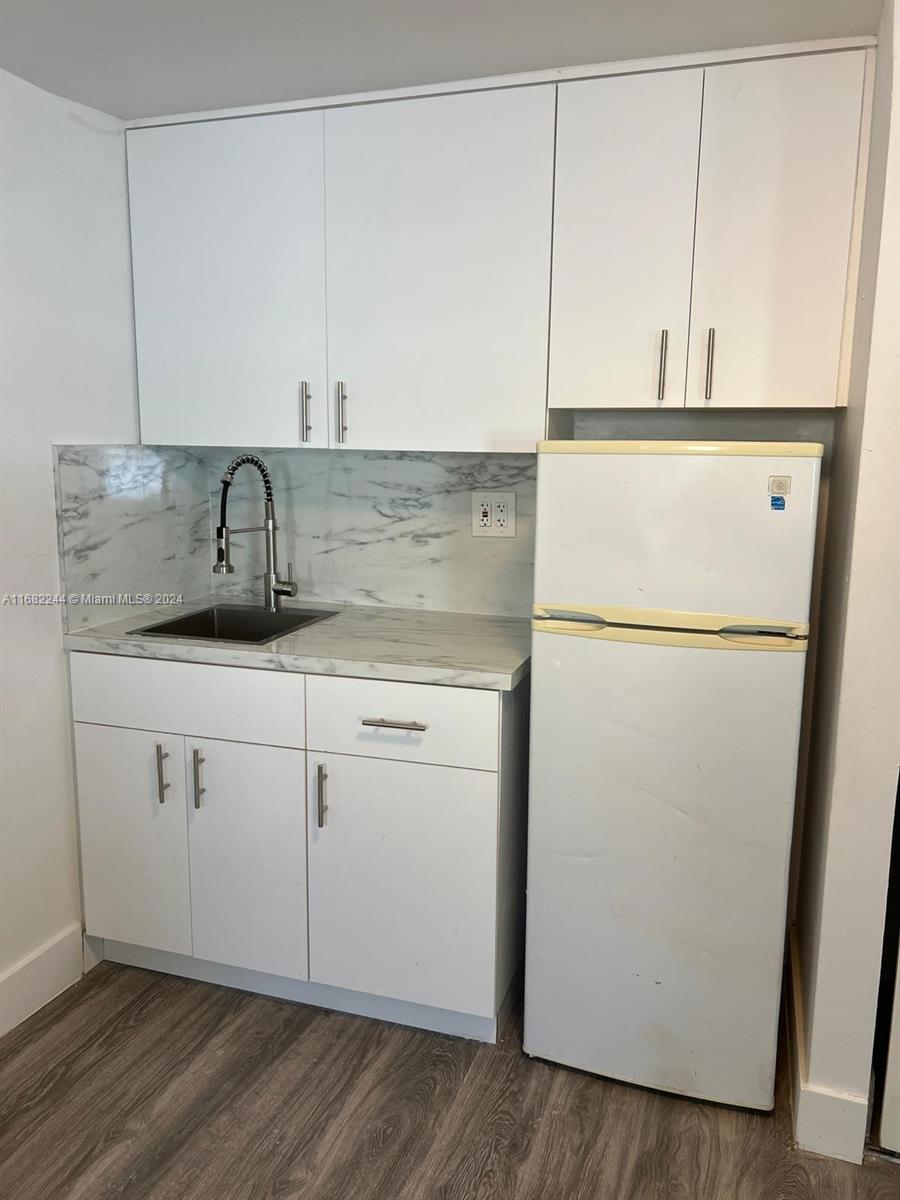 1999 NW 2nd St # 2
