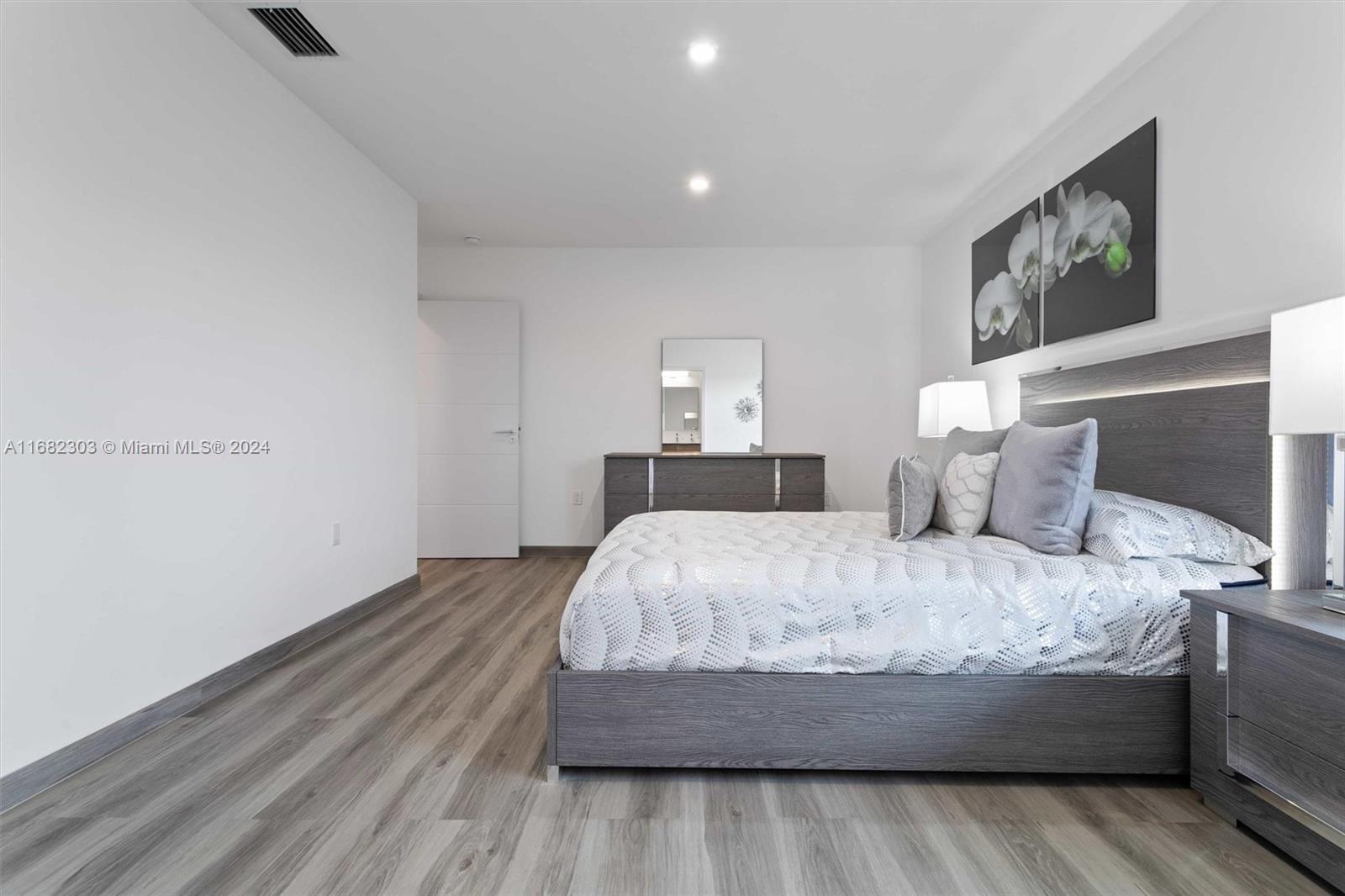 530 NW 7 STREET # 3