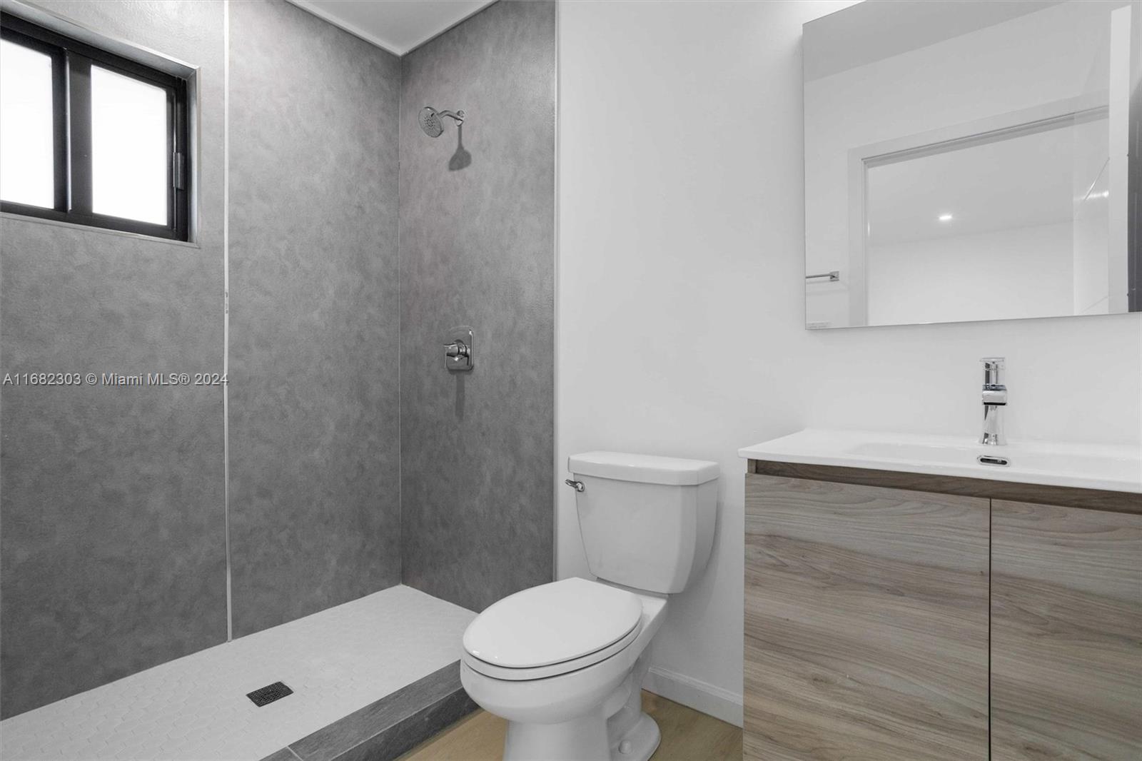 530 NW 7 STREET # 3