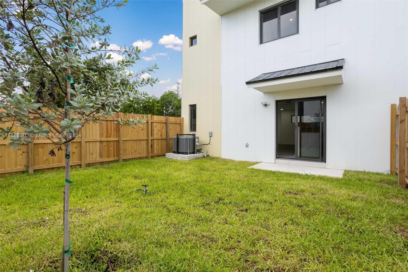 530 NW 7 STREET # 3