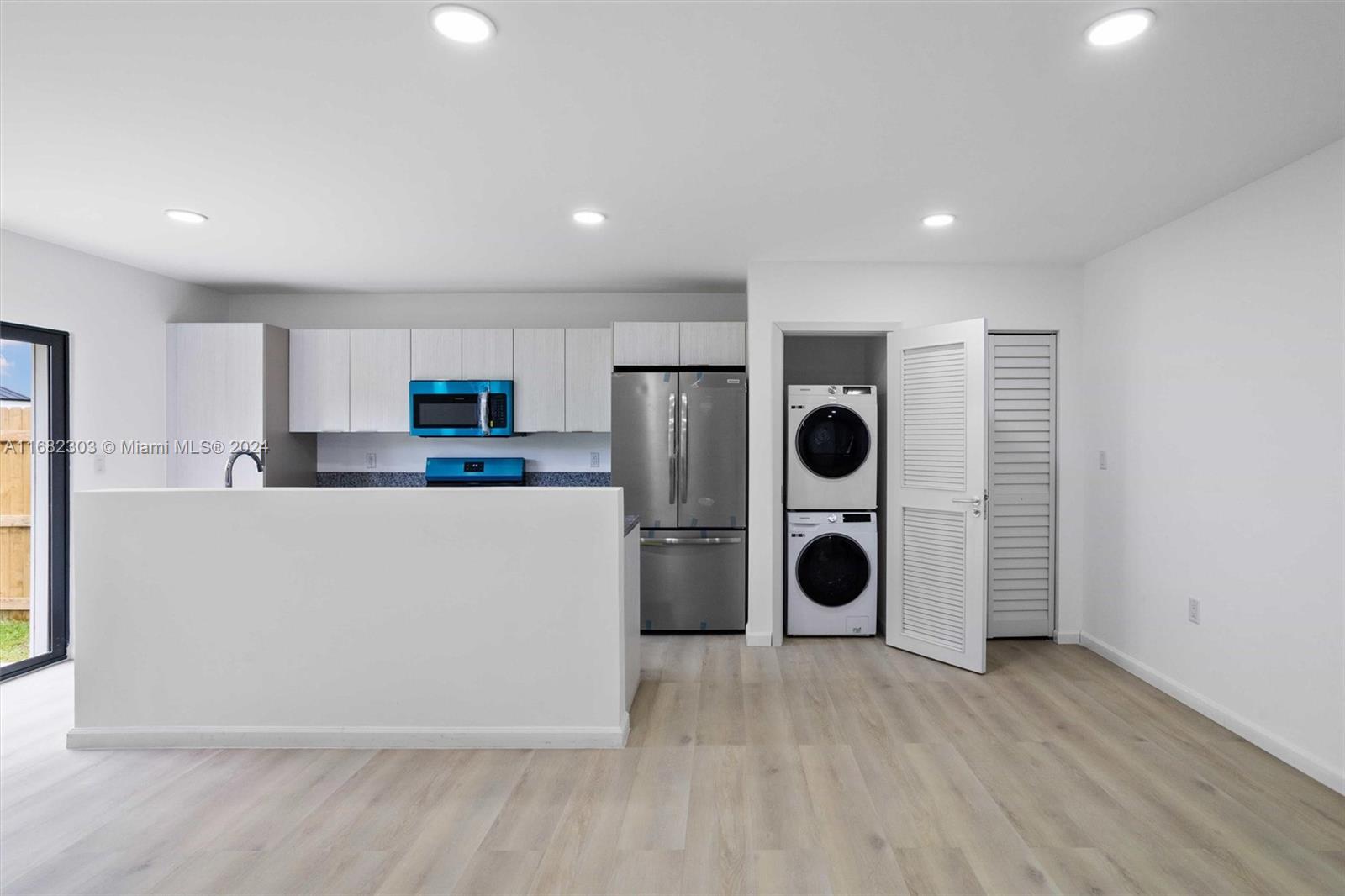 530 NW 7 STREET # 3