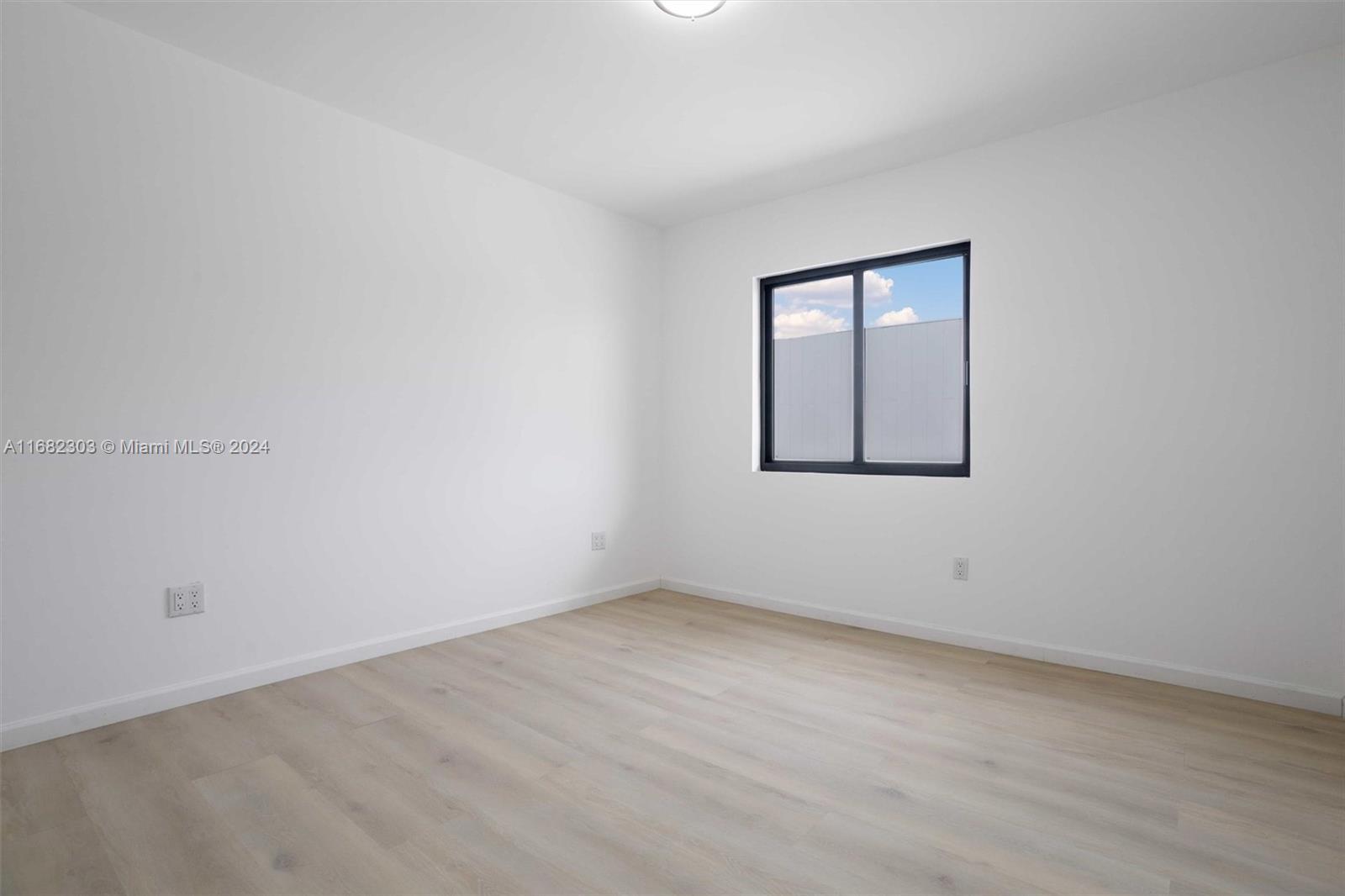 530 NW 7 STREET # 3
