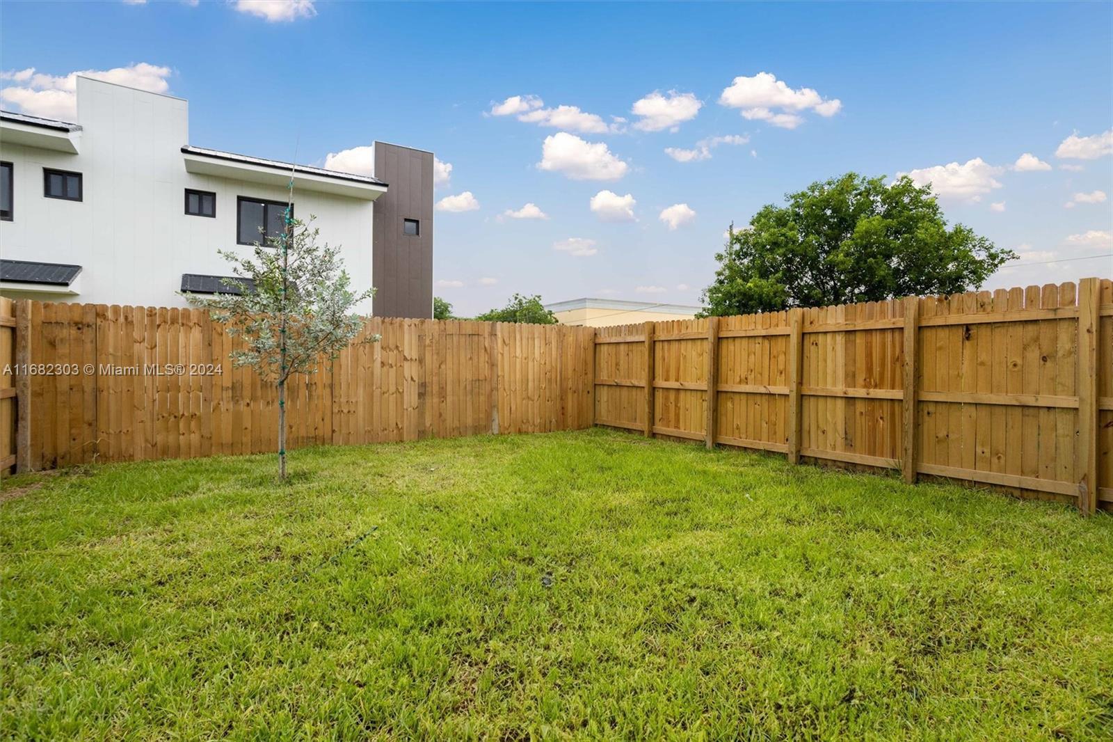 530 NW 7 STREET # 3