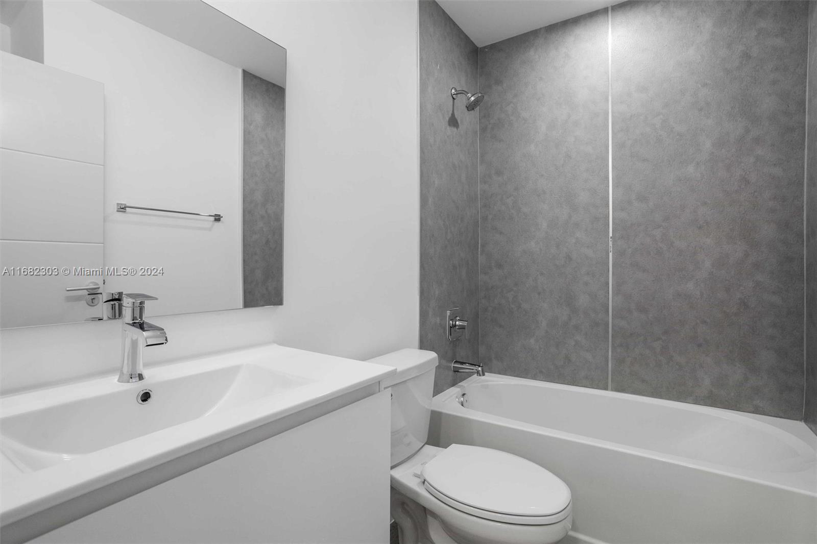 530 NW 7 STREET # 3