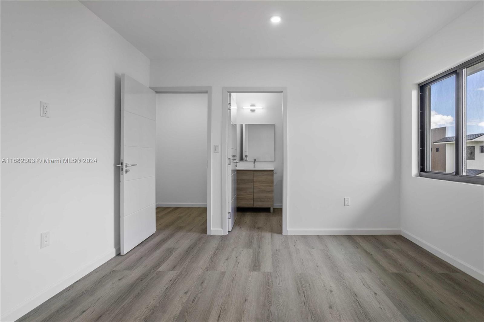 530 NW 7 STREET # 3