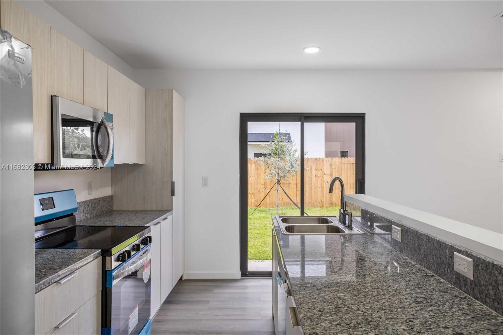 530 NW 7 STREET # 3