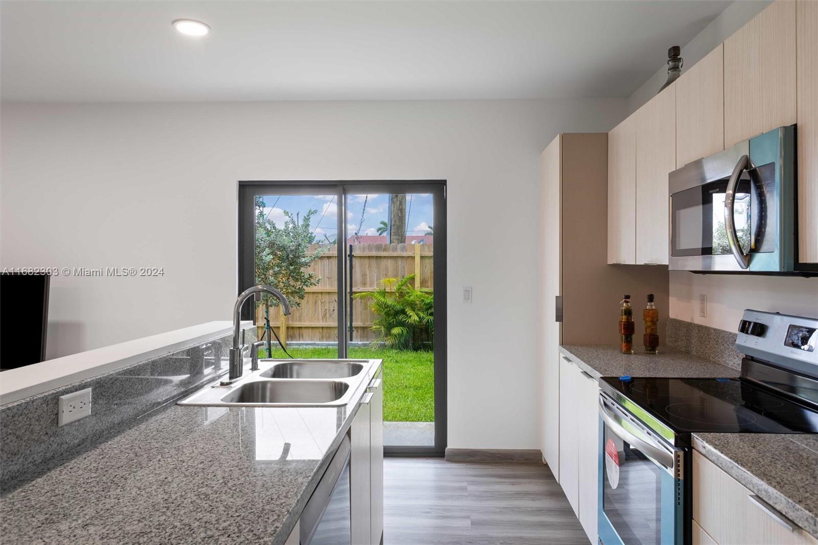 530 NW 7 STREET # 3