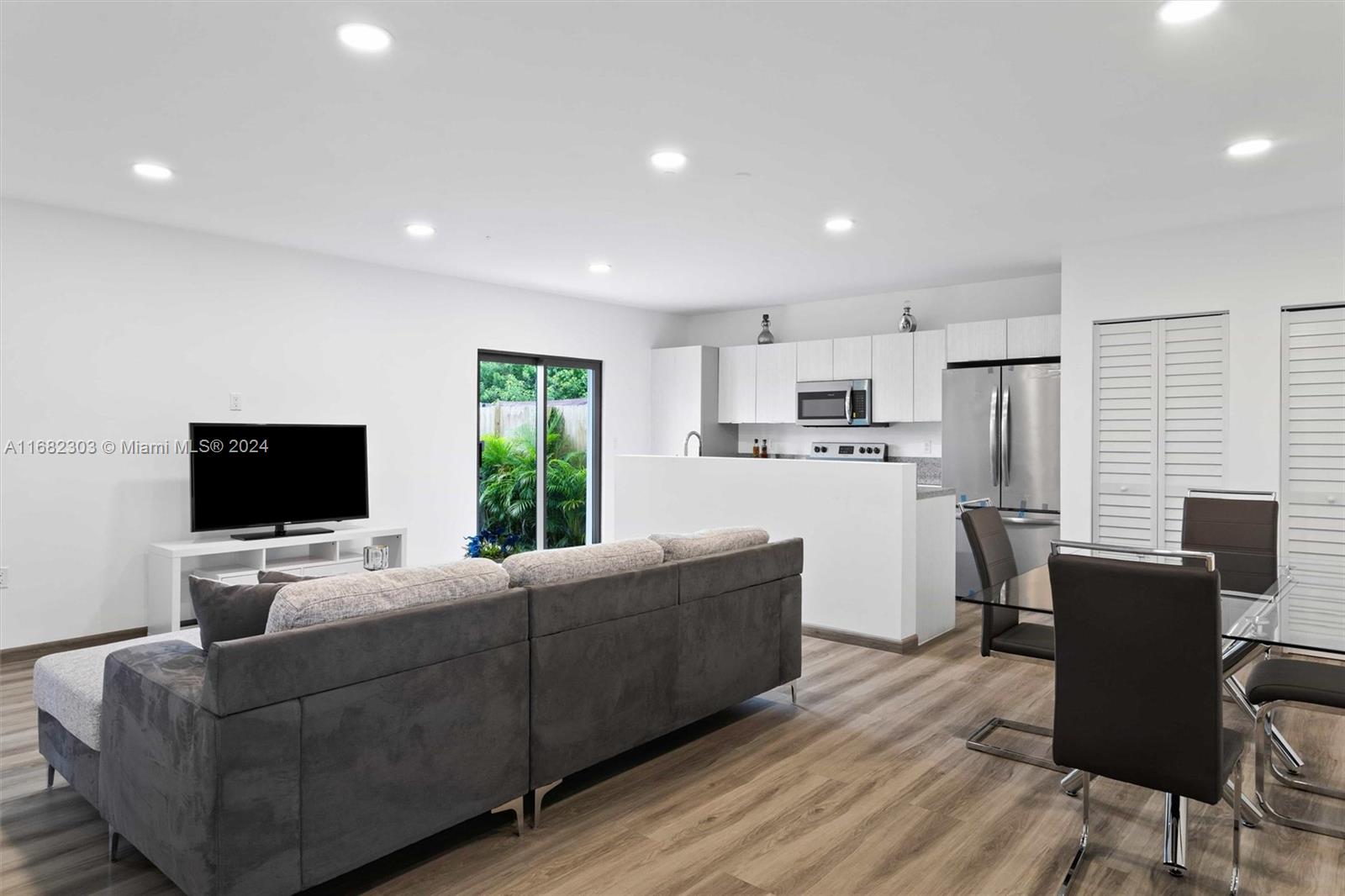 530 NW 7 STREET # 3