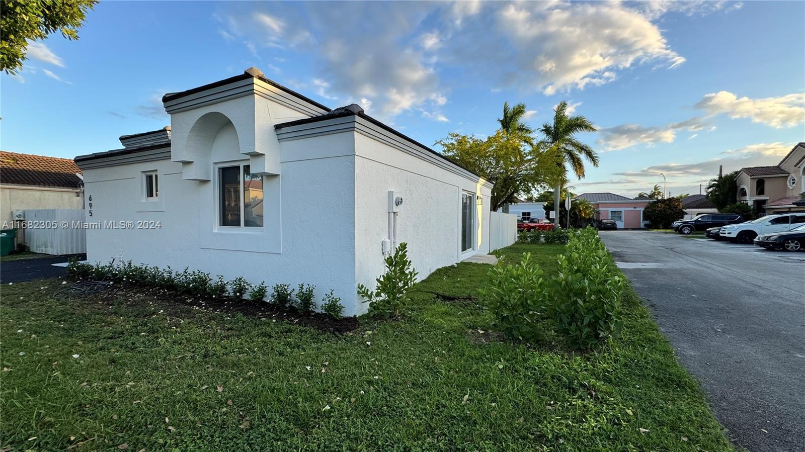 695 NW 126th Ct