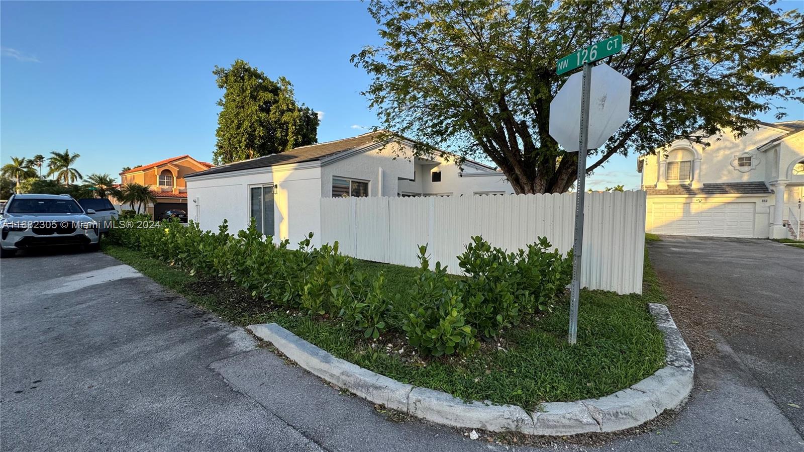 695 NW 126th Ct