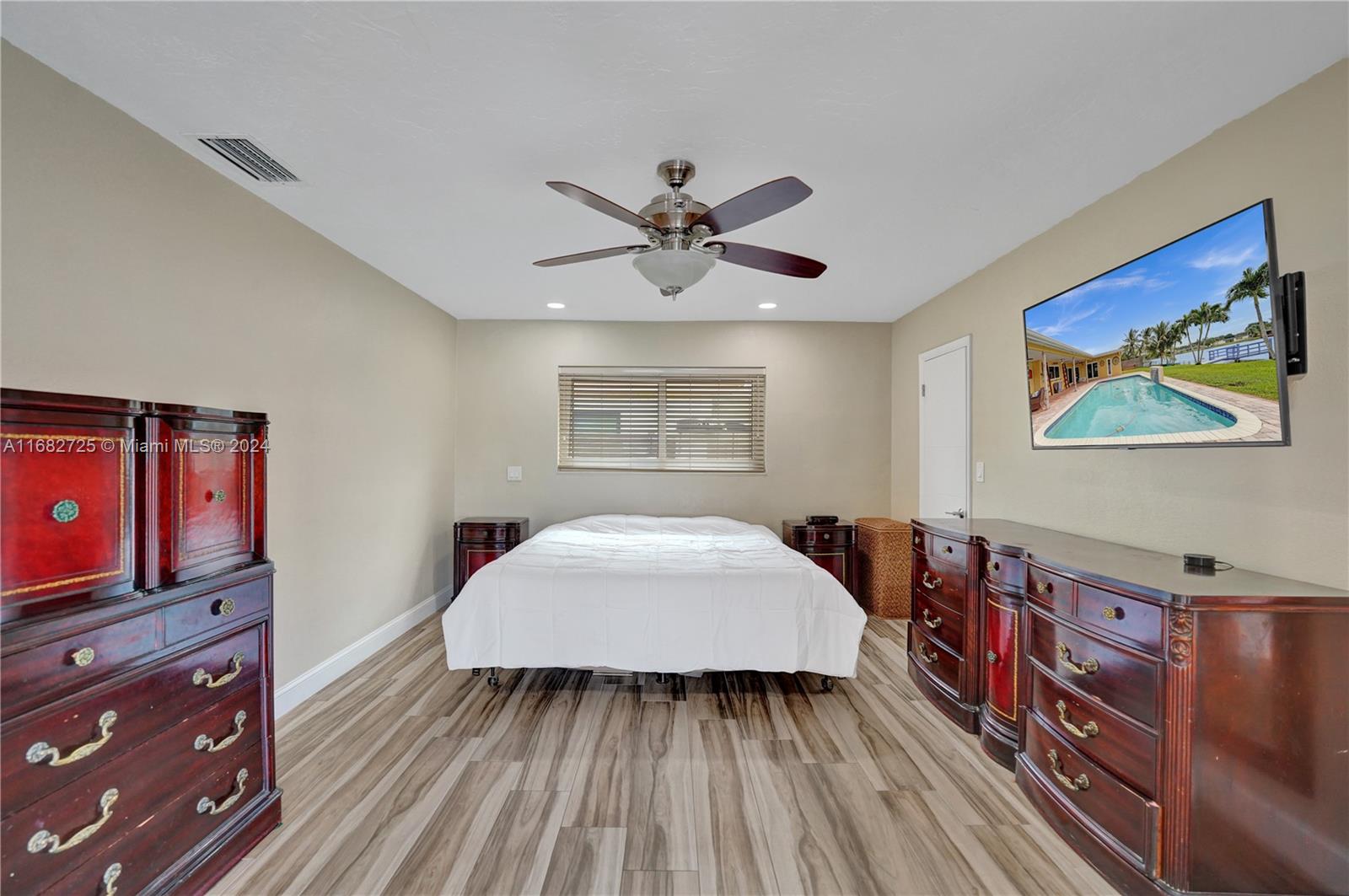 10540 NW 18th Place