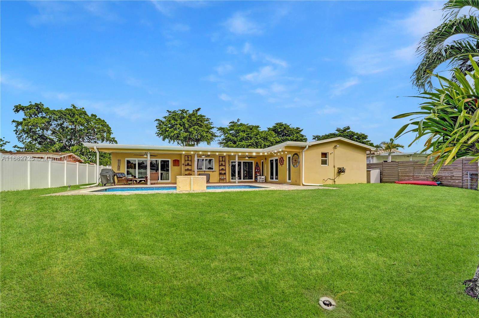 10540 NW 18th Place