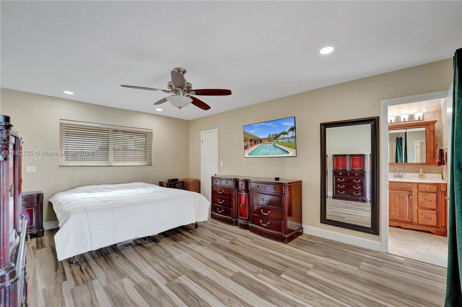 10540 NW 18th Place