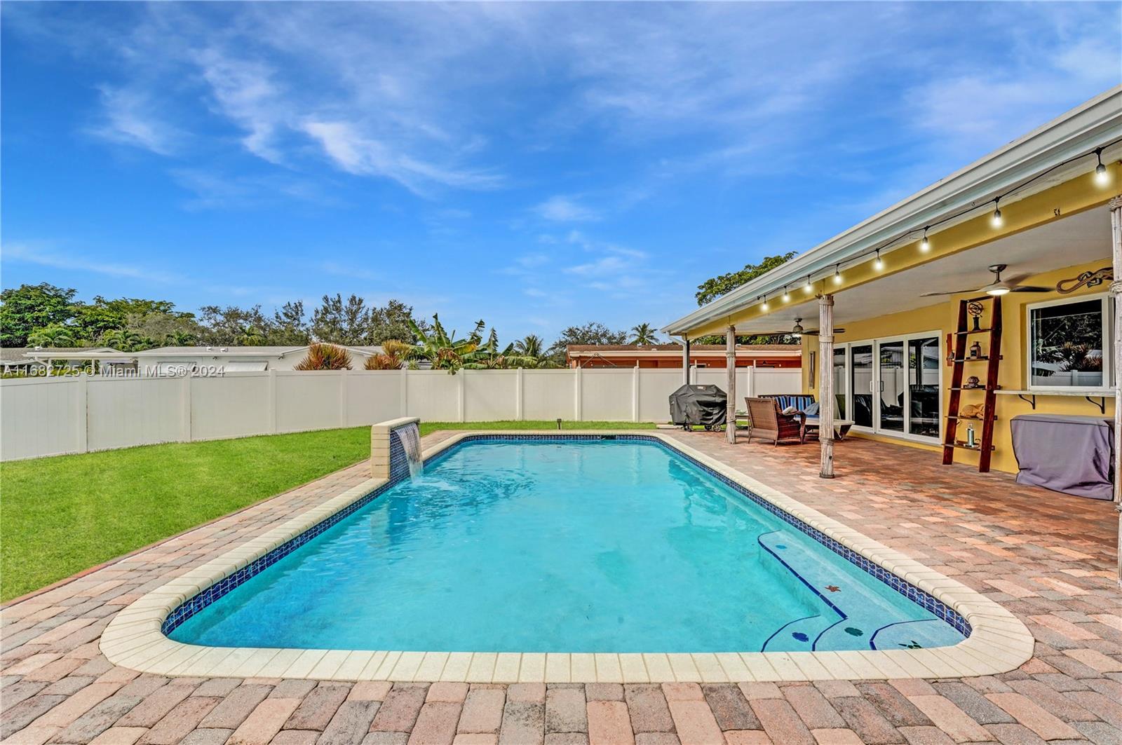 10540 NW 18th Place