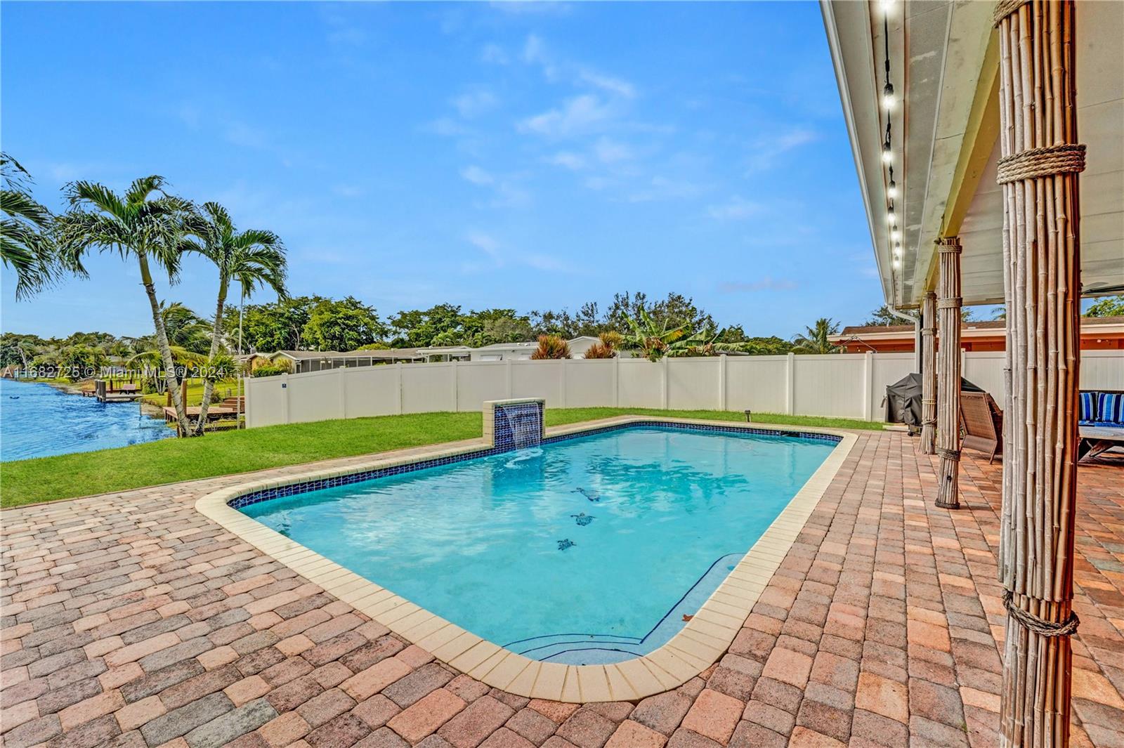 10540 NW 18th Place