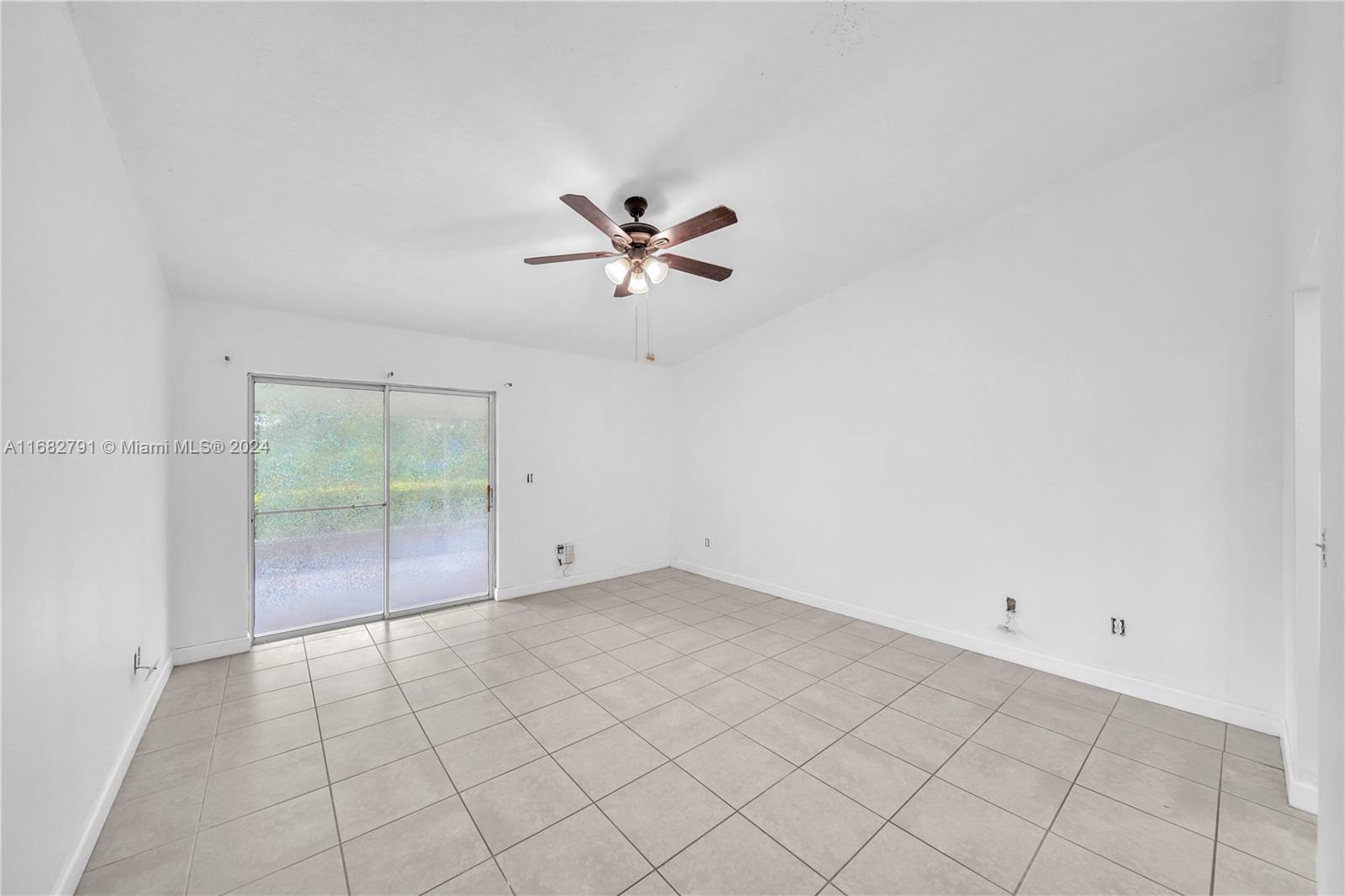 2550 SE 7th Pl