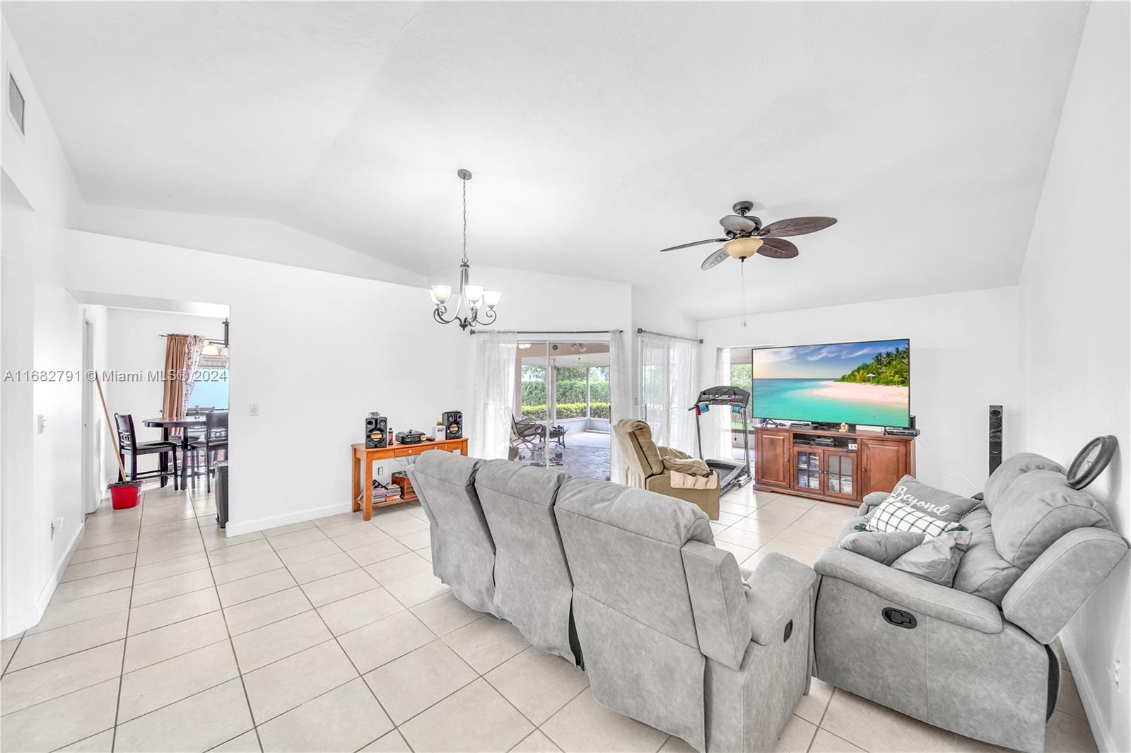 2550 SE 7th Pl