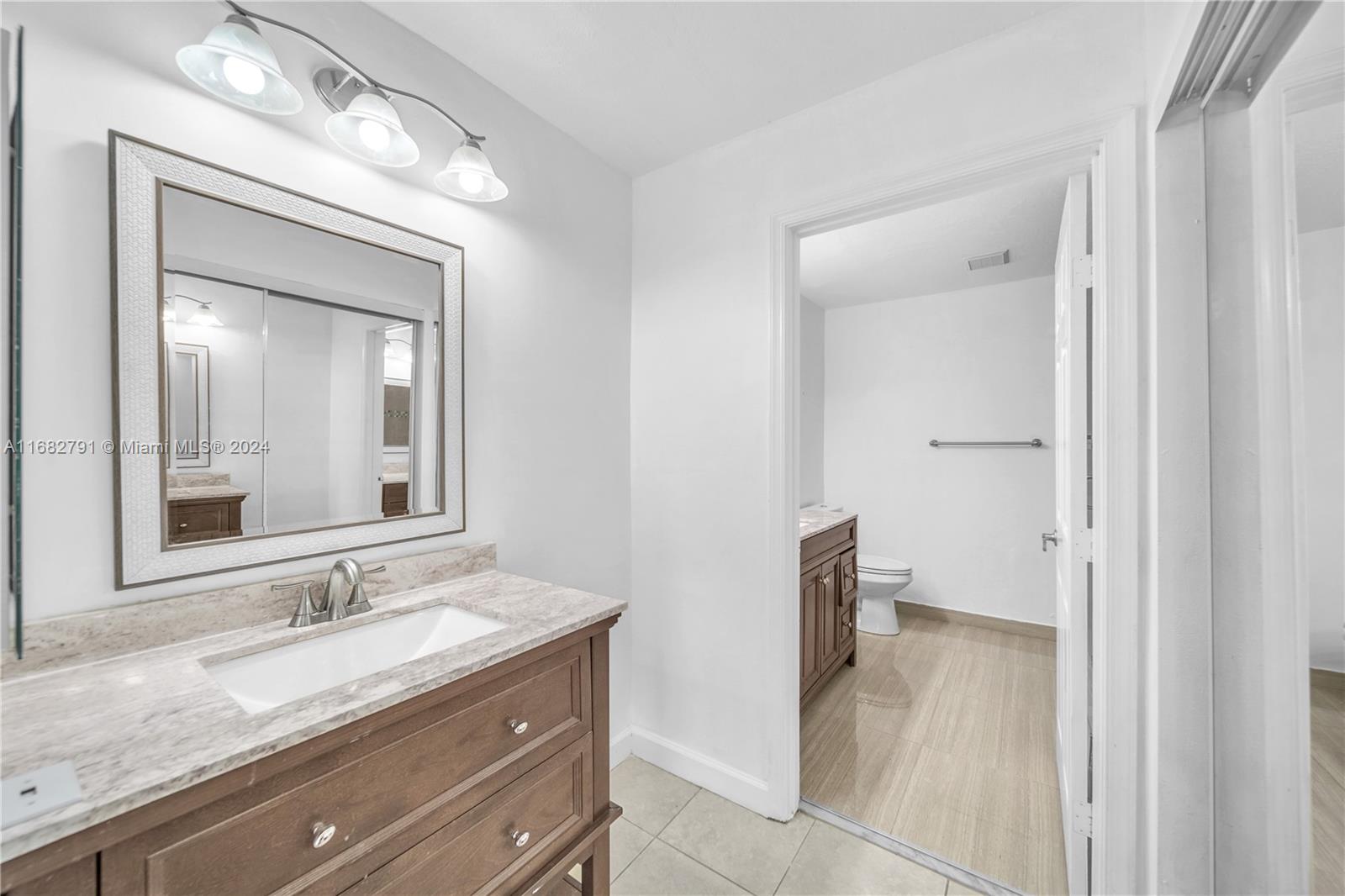 2550 SE 7th Pl