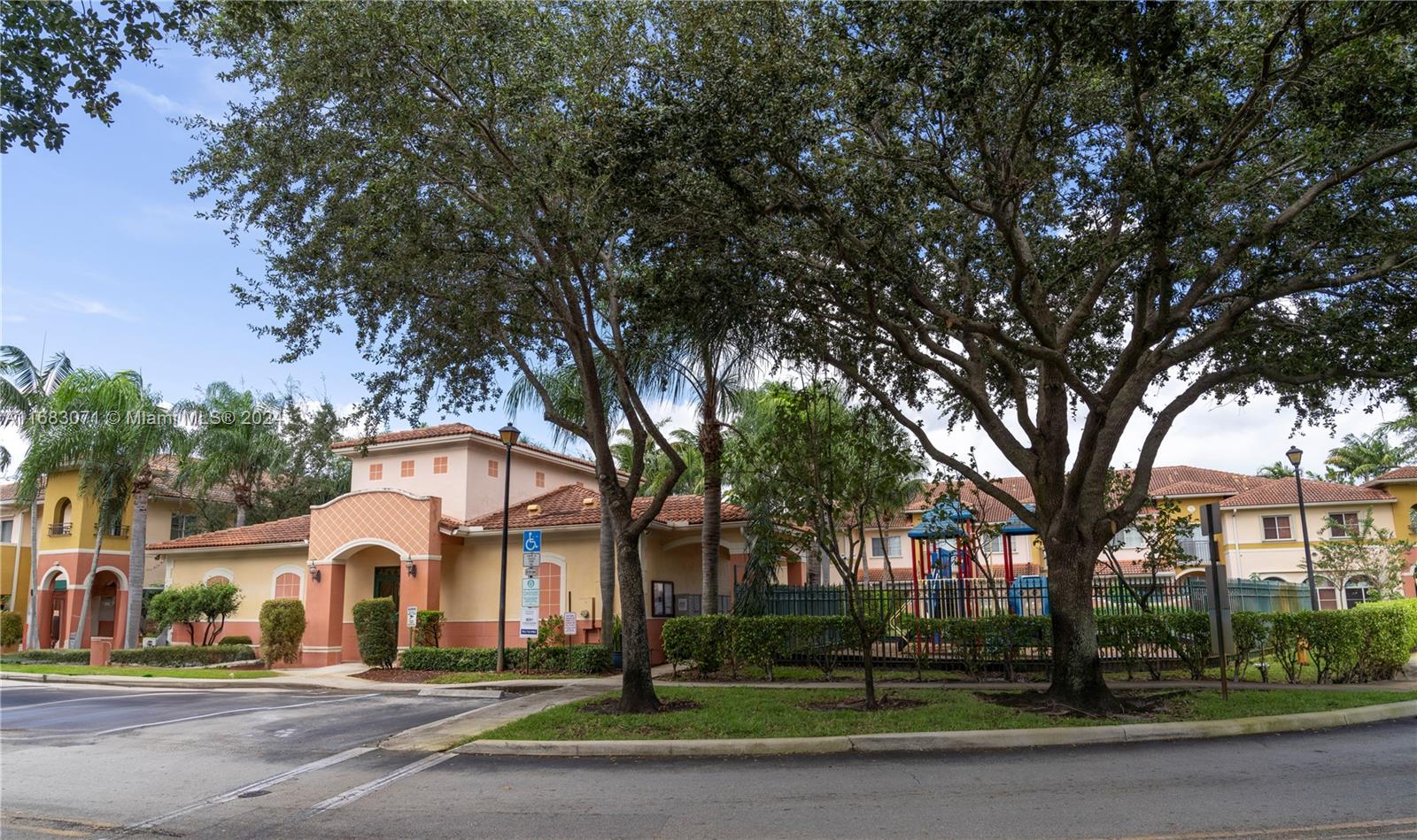 606 W Santa Catalina Cir # 606