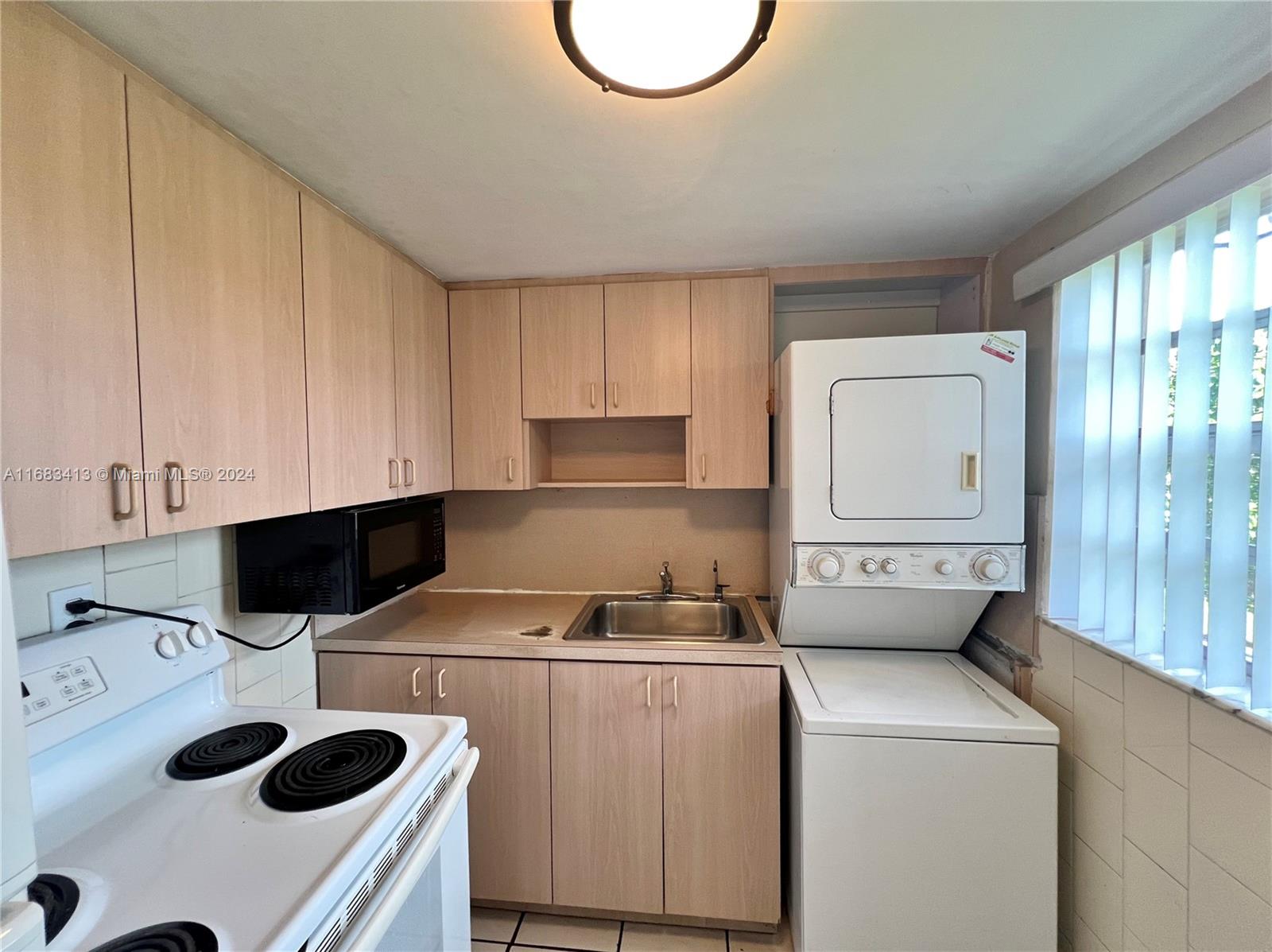 391 E 4th Ave # 9
