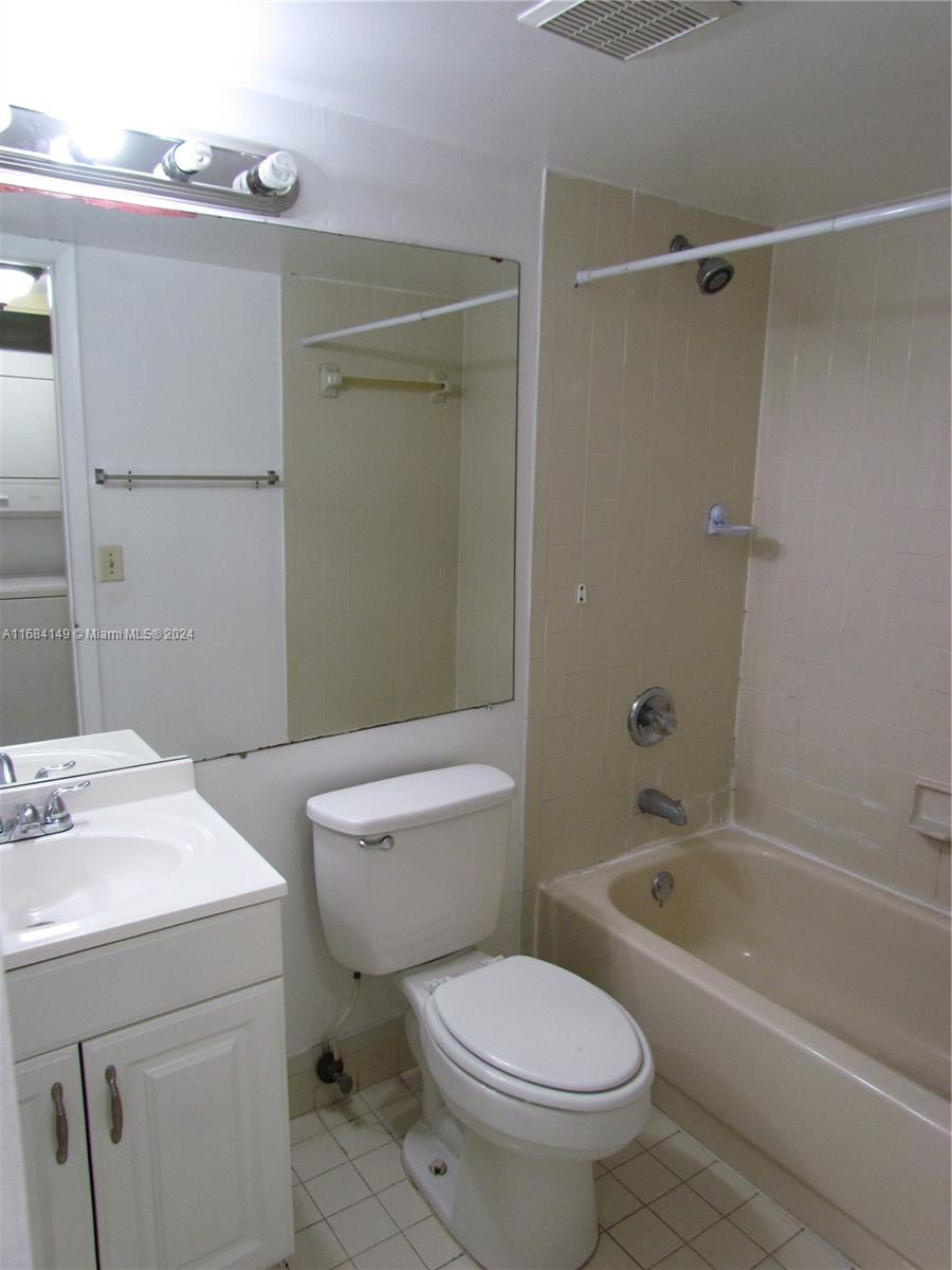 18250 Mediterranean Blvd # 15 Unit: 3-15