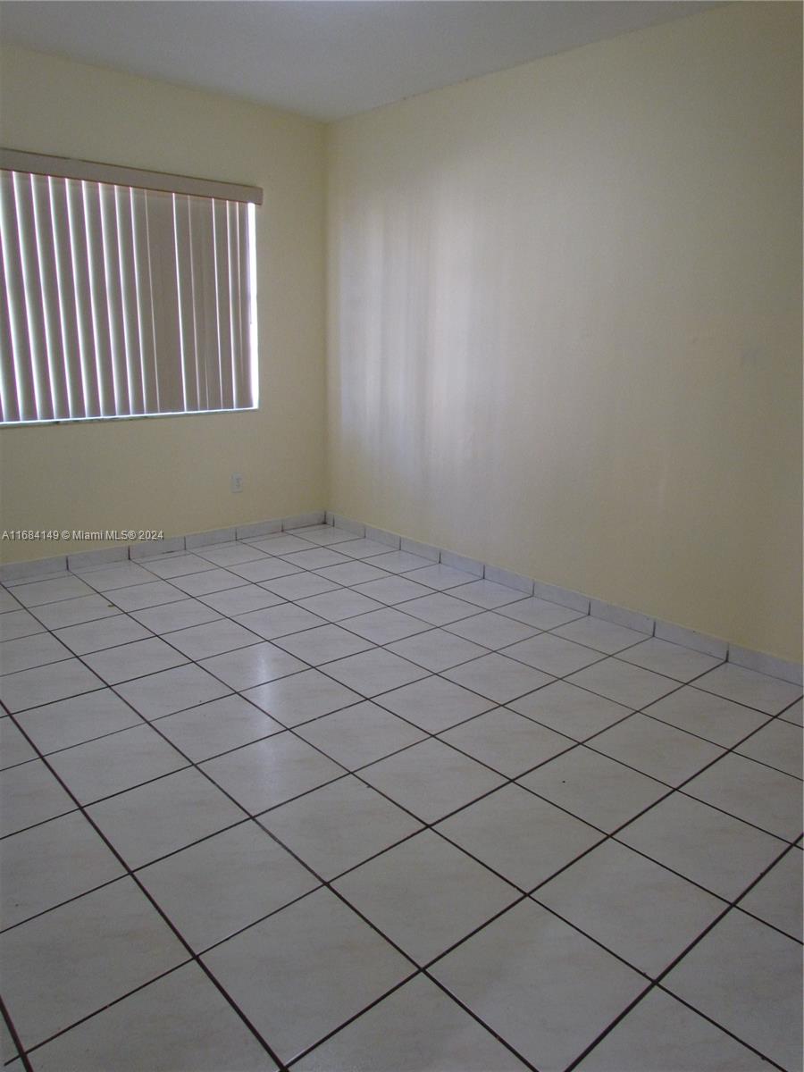 18250 Mediterranean Blvd # 15 Unit: 3-15