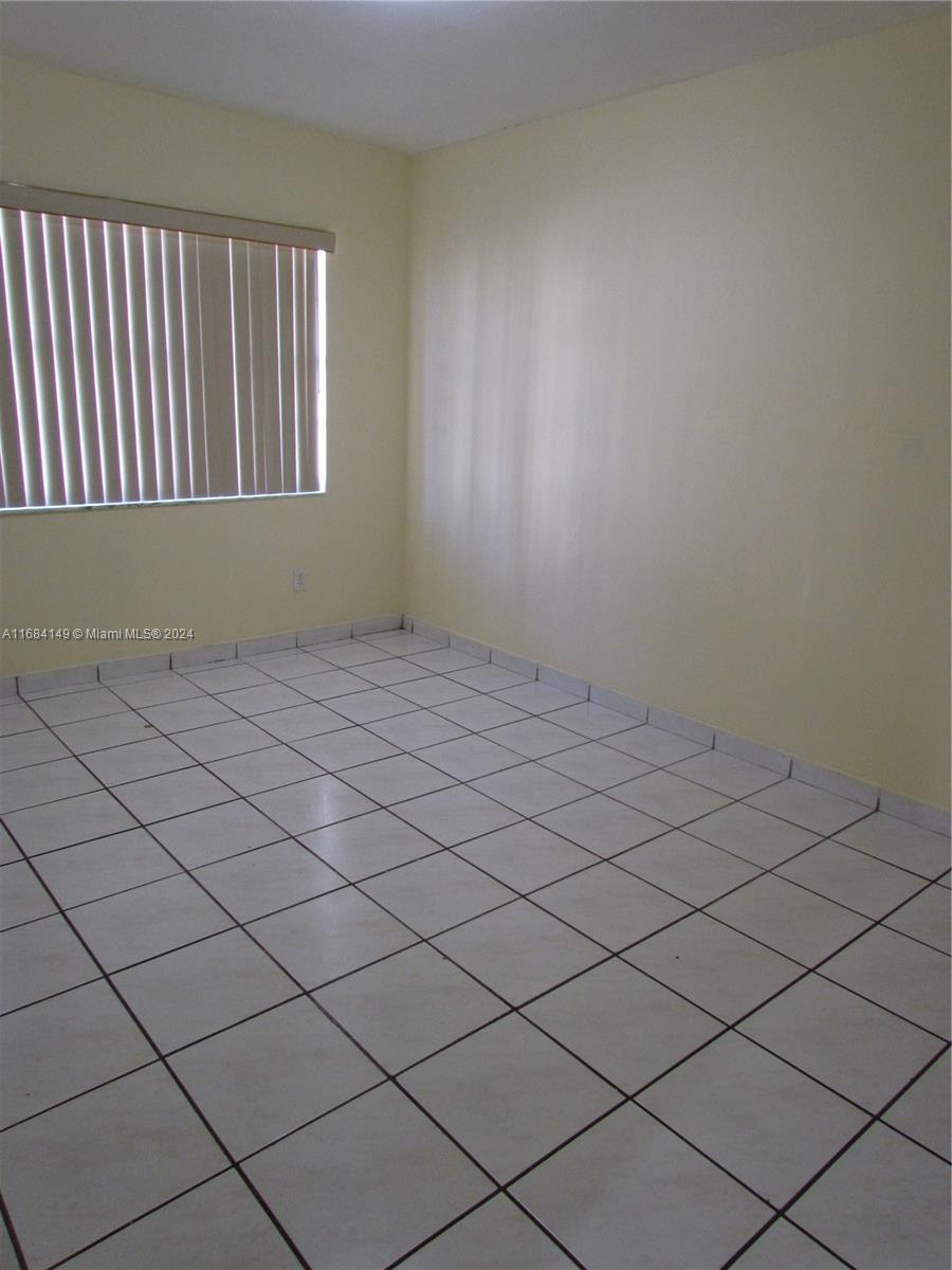 18250 Mediterranean Blvd # 15 Unit: 3-15