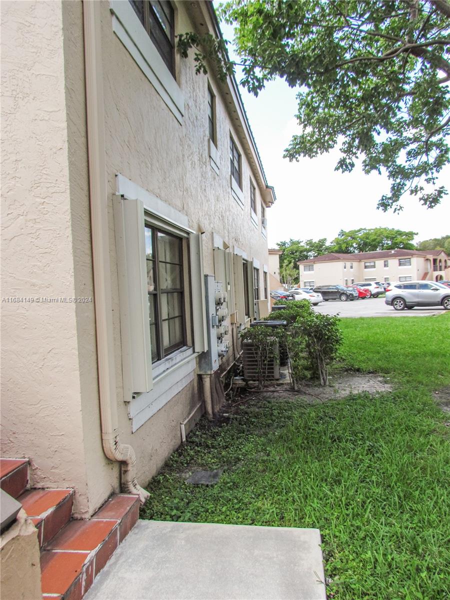 18250 Mediterranean Blvd # 15 Unit: 3-15